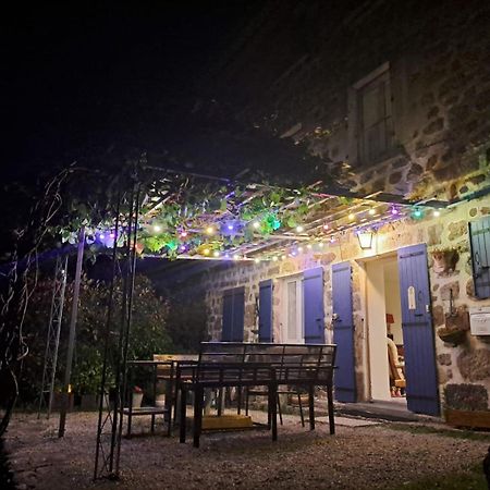 Gite De Noe Au Ray-Pic Pereyres Exteriör bild
