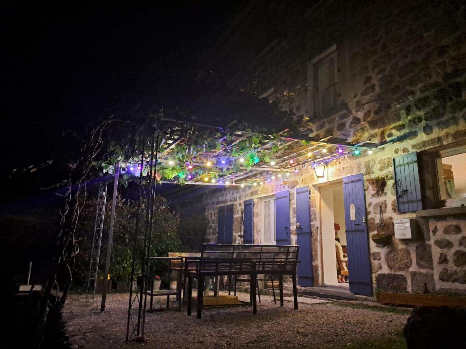 Gite De Noe Au Ray-Pic Pereyres Exteriör bild